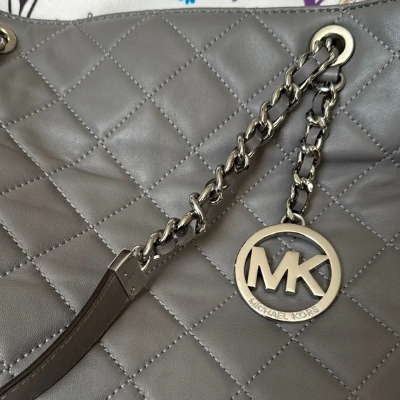 Michael Kors Gray Quilted Shoulder Bag with Chain Strap - Picture 6 of 9